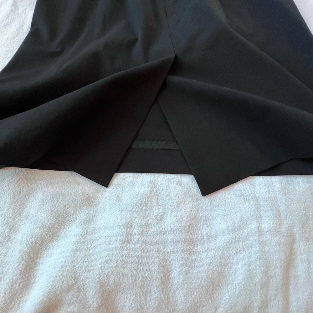 Doncaster Signature Black Scoop Neck Body Con Belted Midi Dress Women’s Size 10‎ - Picture 12 of 12